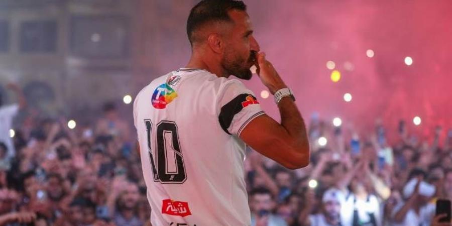 هشام بكار يشيد بعلي معلول: "أسطورة الأهلي ونتعلم منه الكثير"