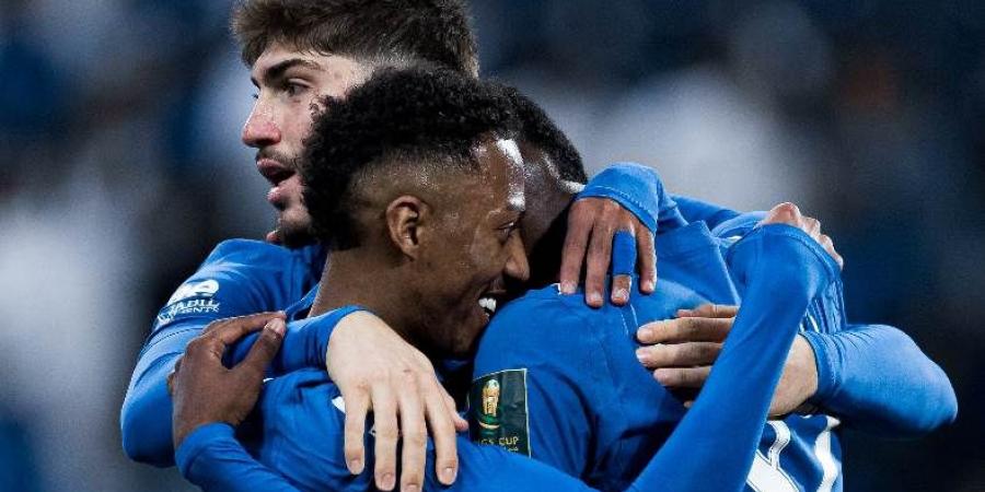 الهلال يكتسح الفتح برباعية ويعبر إلى نصف نهائي كأس الملك السعودي