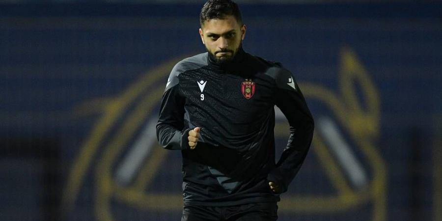 بنعياد (لاعب اتحاد العاصمة): "الرجاء فريق كبير ومحبوب ولا زلت أتابعه"