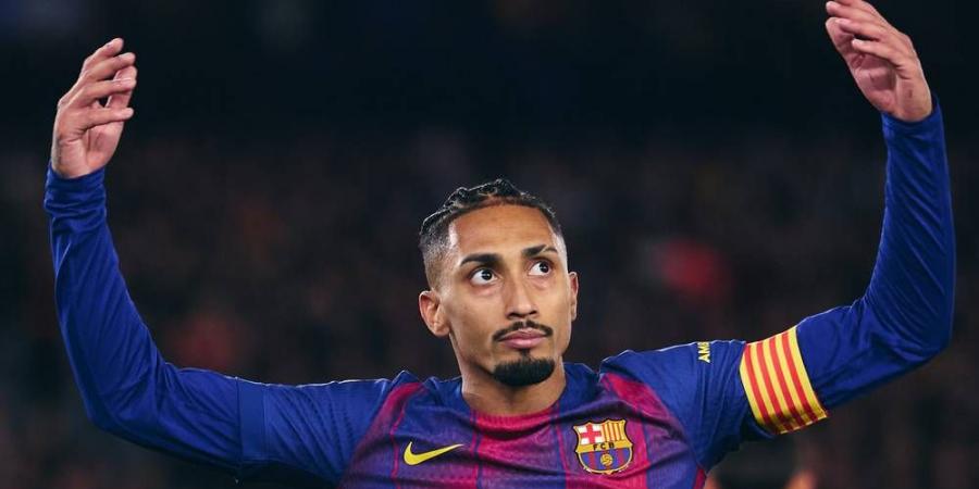 رافينيا لا يتعامل مع أي وكيل أعمال واللاعب لا يفكر في الرحيل عن برشلونة