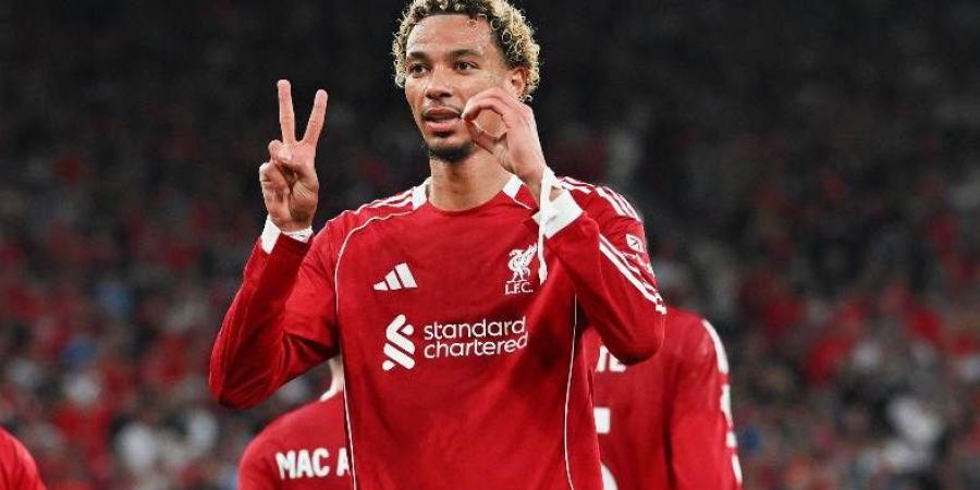 إيكيتيكي: أعتبر محمد صلاح قدوة لي.. ومشاركة الملعب معه بمثابة نعمة