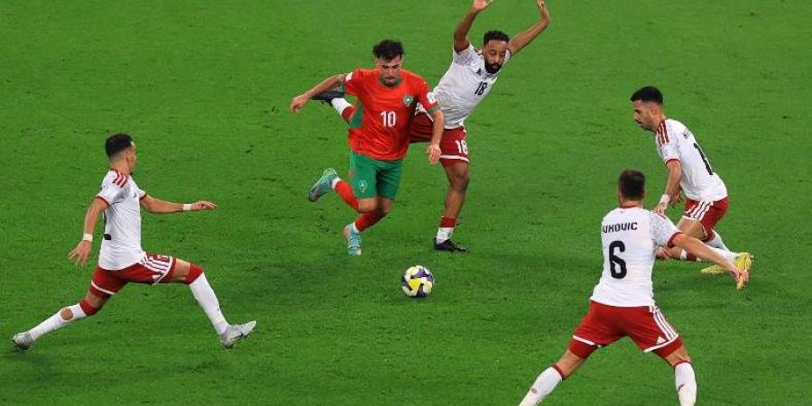 المغرب يفوز على الإمارات بثلاثية ويتأهل لنهائي كأس العرب