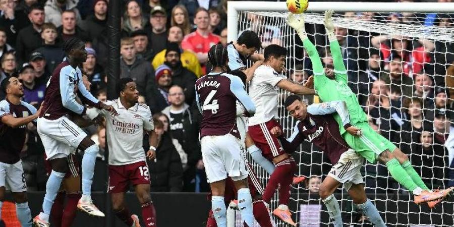 هل يفسد أستون فيلا احتفالية أرسنال وسيتي في سباق القمة؟