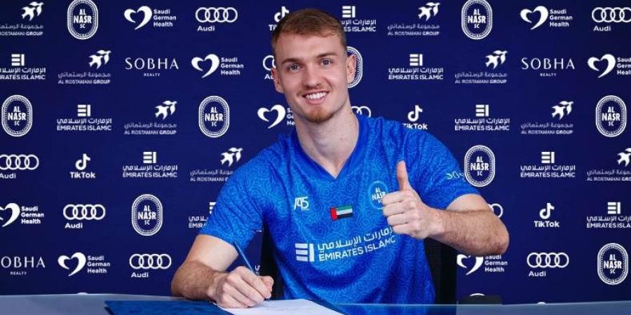 إصابة جوستافو أليكس لاعب النصر الإماراتي بقطع في الرباط الصليبي