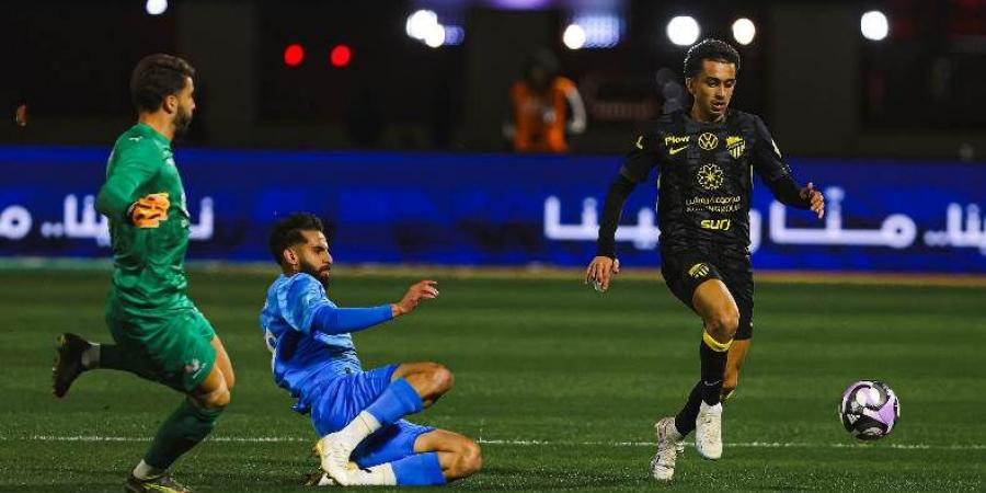 اتحاد جدة يتخطى نيوم بثلاثية في الدوري السعودي