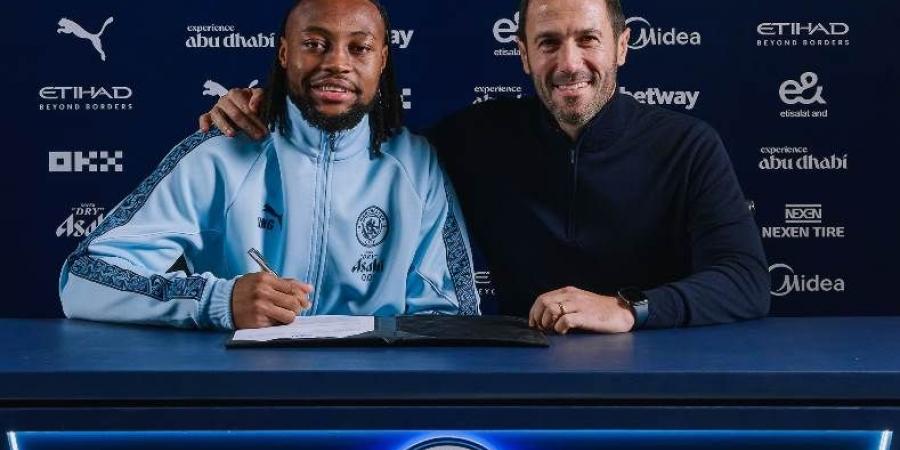 مانشستر سيتي يضم أنطوان سيمينيو في أولى صفقاته الشتوية