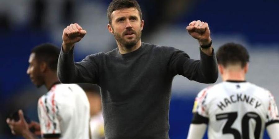 مايكل كاريك يقترب من تدريب مانشستر يونايتد مؤقتًا حتى نهاية الموسم