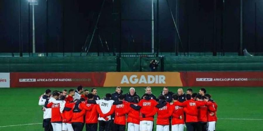 أبو ريدة يحضر مران منتخب مصر الأخير قبل مواجهة السنغال