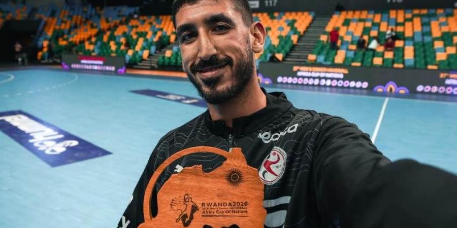 يحيى خالد يفوز بجائزة رجل مباراة مصر وأنجولا