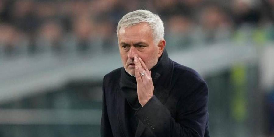 مورينيو: "يُثير استغرابي أن أفضل أندية العالم يُديرها مدربون بلا تاريخ يُذكر"