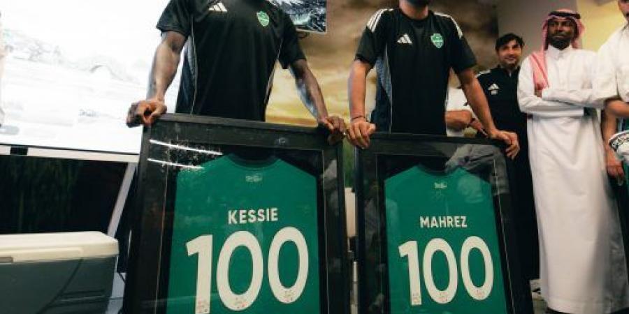 كيسيه ومحرز يدخلان تاريخ الأهلي