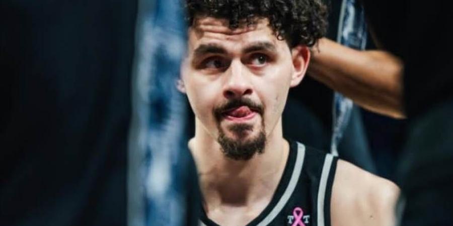 الزمالك يتم إجراءات قيد إسماعيل مسعود في قائمة فريق السلة .. خاص