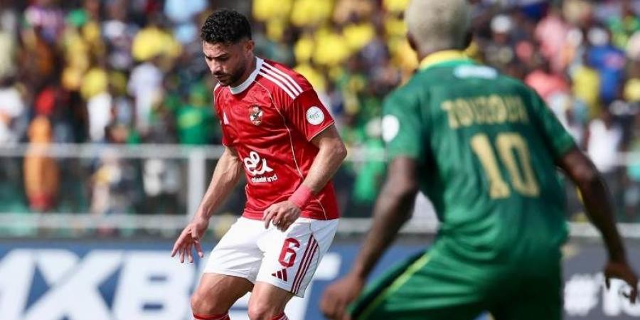 الأهلي يخرج بتعادل مع يانج أفريكانز ويحافظ على صدارته في دوري الأبطال