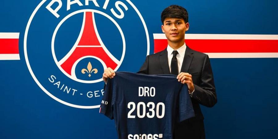 رسميا/ باريس سان جيرمان "يخطف" الموهبة درو فيرنانديز من برشلونة