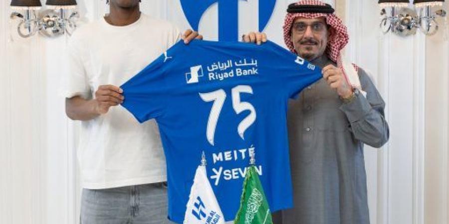 ميتي يزين قائمة الهلال في موقعة الأهلي