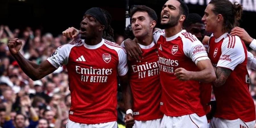 آرسنال يواجه سندرلاند في اختبار صعب للحفاظ على صدارة بريميرليج