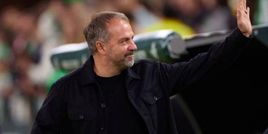 هانز فليك: لامين يامال يتدرب كبطل.. ونسير خطوة بخطوة مع بيدري ورافينها