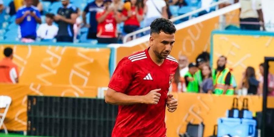 إصابة تريزيجيه في مباراة الأهلي وشبيبة القبائل وخروجه من الملعب