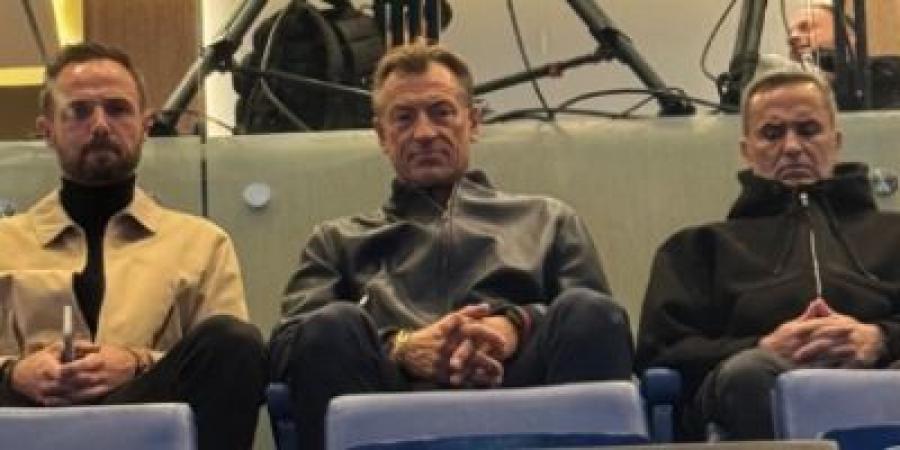 رينارد يتابع كلاسيكو النصر والاتحاد