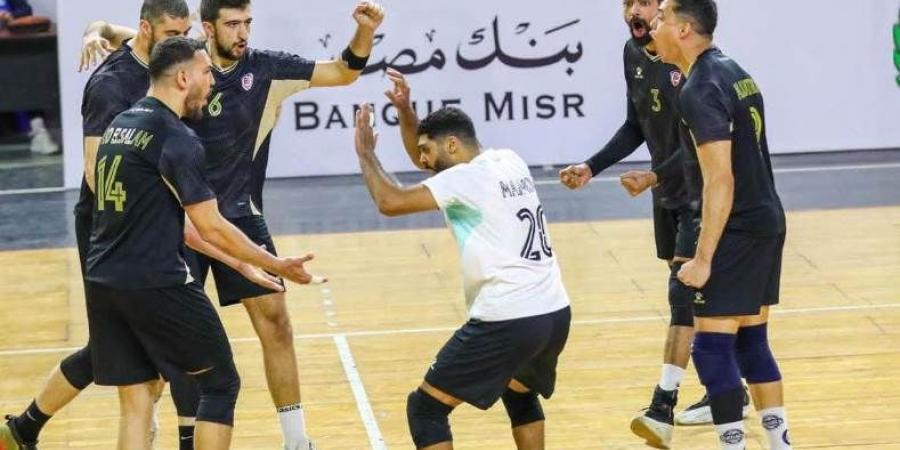 الأهلي يفوز على هليوبوليس والطيران يُسقط الزمالك في دوري السوبر الممتاز للكرة الطائرة