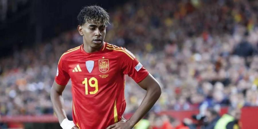 يامال عن حلم التتويج بكأس العالم: "الطريق لا يزال طويلًا"