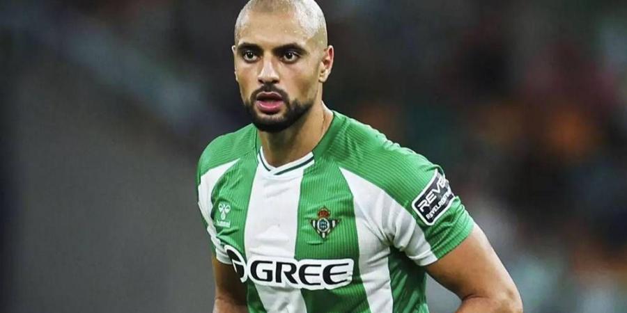 بعد الجراحة.. أمرابط يواصل المرحلة الأولى من التعافي في هولندا قبل قبل العودة إلى إشبيلية