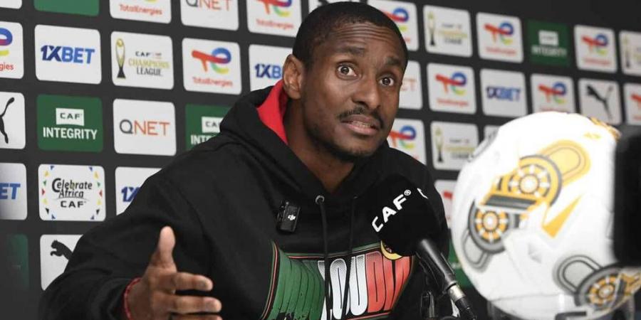 موكوينا ينفي تسريب معلومات تكتيكية قبل مباراة مولودية الجزائر وسان داونز: "لم أتلق أي خطط"