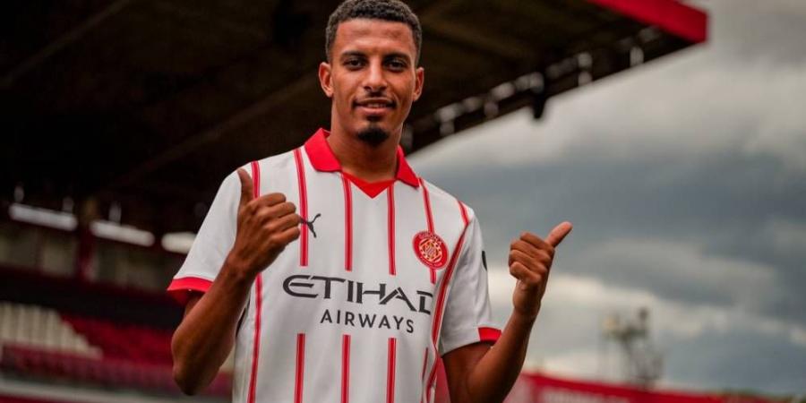 أوناحي يشارك في التداريب الجماعية لجيرونا قبل أيام من مواجهة برشلونة