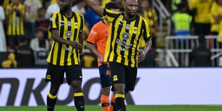 الاتحاد يهزم الفيحاء بثنائية في دوري روشن 