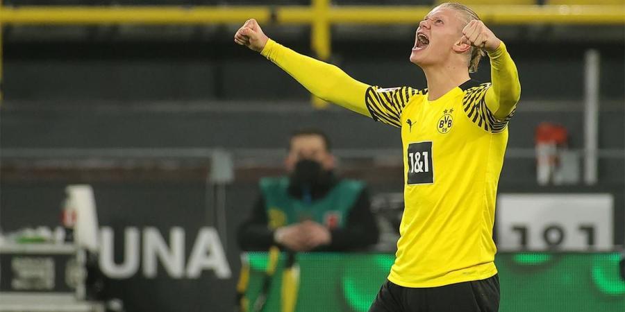 PSG will join the race for Erling Haaland if Kylian Mbappe leaves