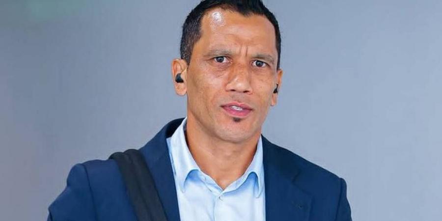 فادلو ديفيدز ينتقد التحكيم: "الهدف المبكر كان نقمة علينا والأخطاء تتكرر كل أسبوع"