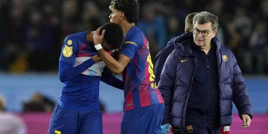 أزمة ثقة في برشلونة.. اللاعبون يطالبون هانز فليك بتغيير الطاقم البدني