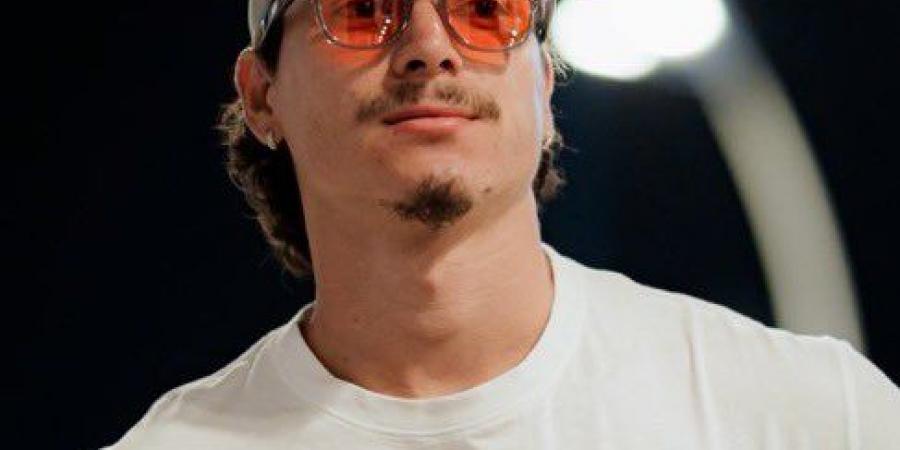 اهتمام مفاجئ.. ثنائي البريميرليج يراقب نونيز