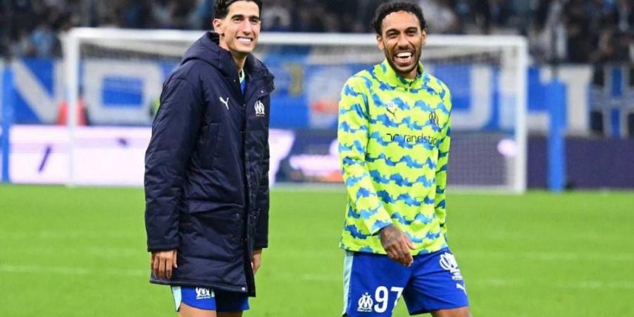 أوباميانغ يدعم أكرد: "لقد كافحتَ لأشهر والآن أَشعرُ بالاطمئنان لمعرفة أن أخي سيعود أقوى"