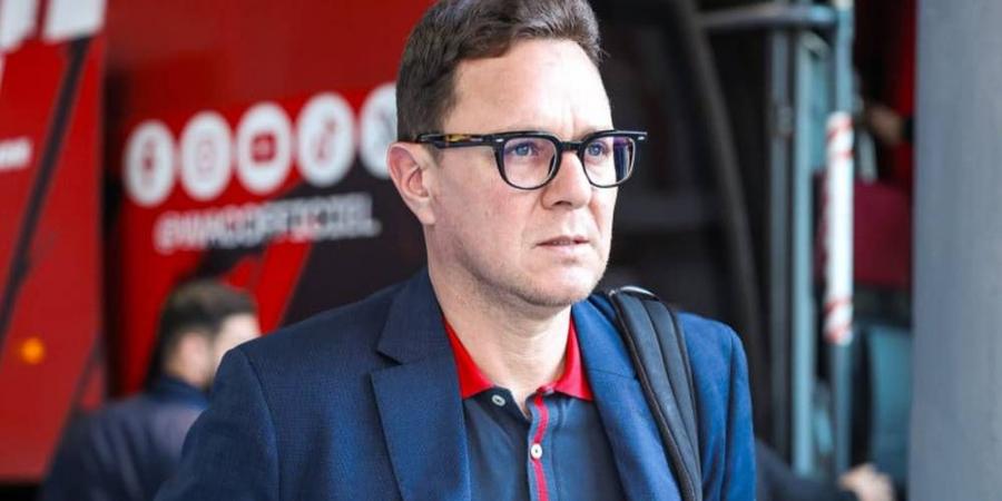 بعد الإقصاء وفي قرار متأخر.. الوداد يقرر إقالة بنهاشم