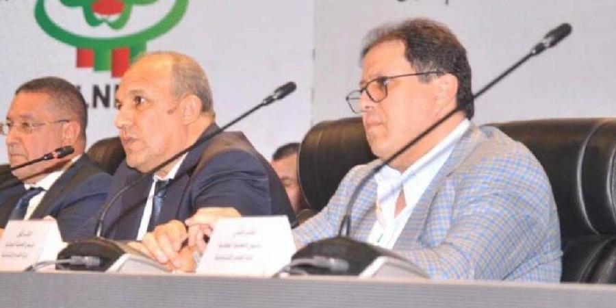 جماهير الوداد تترقب قرار أيت منا بخصوص مواجهة الفتح في ظل غياب الدوليين