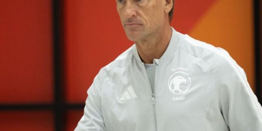 رينارد يرفض مصافحة لاعبي الأخضر