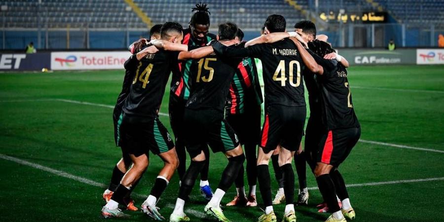 سانتوس يعتمد على نفس تشكيلة مباراة بيراميدز أمام أولمبيك الدشيرة