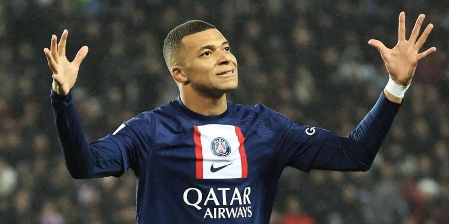 Kylian Mbappe could end up staying at PSG