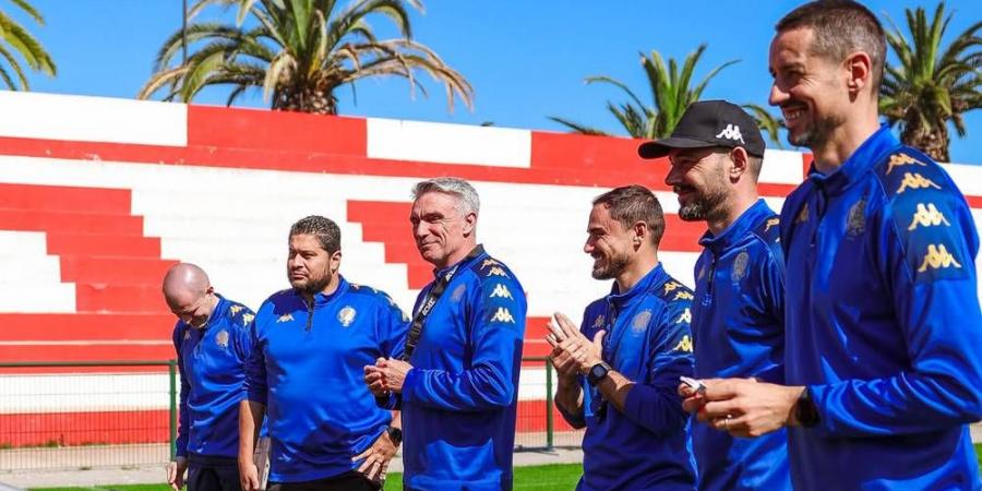 كارتيرون: "الإقصاء أثّر على لاعبي الوداد ونعمل على إعادة الروح للمجموعة وبث أجواء إيجابية داخل الفريق"