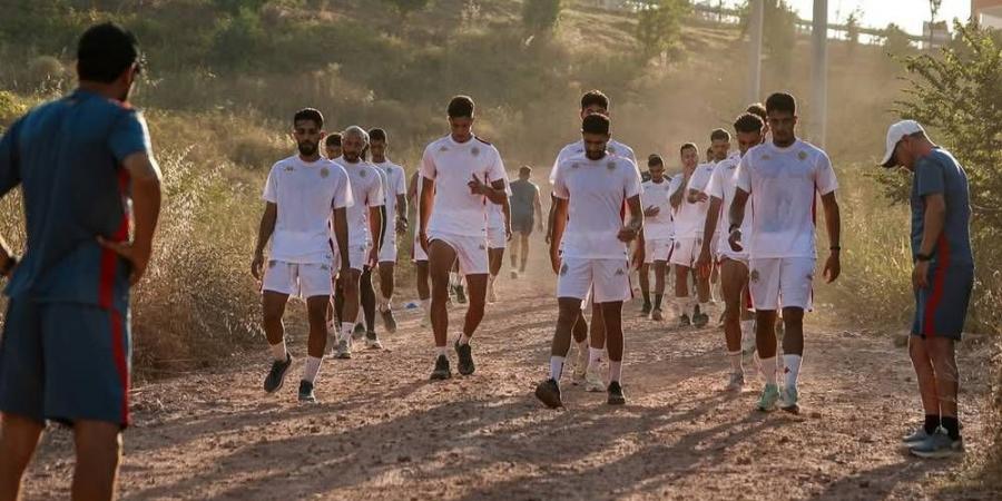 إعداد تقليدي يُرهق الوداد.. معسكرات الطاقم السابق وراء الانهيار البدني للاعبي الفريق وسط الموسم