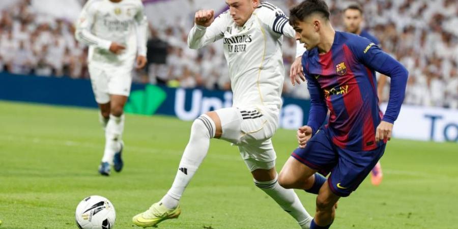 رابطة الدوري الإسباني تحدد موعد كلاسيكو برشلونة وريال مدريد في ماي المقبل